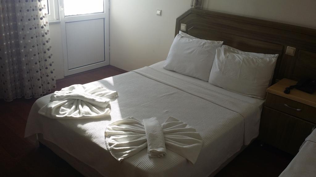 Hotel Berlin Фетие Екстериор снимка