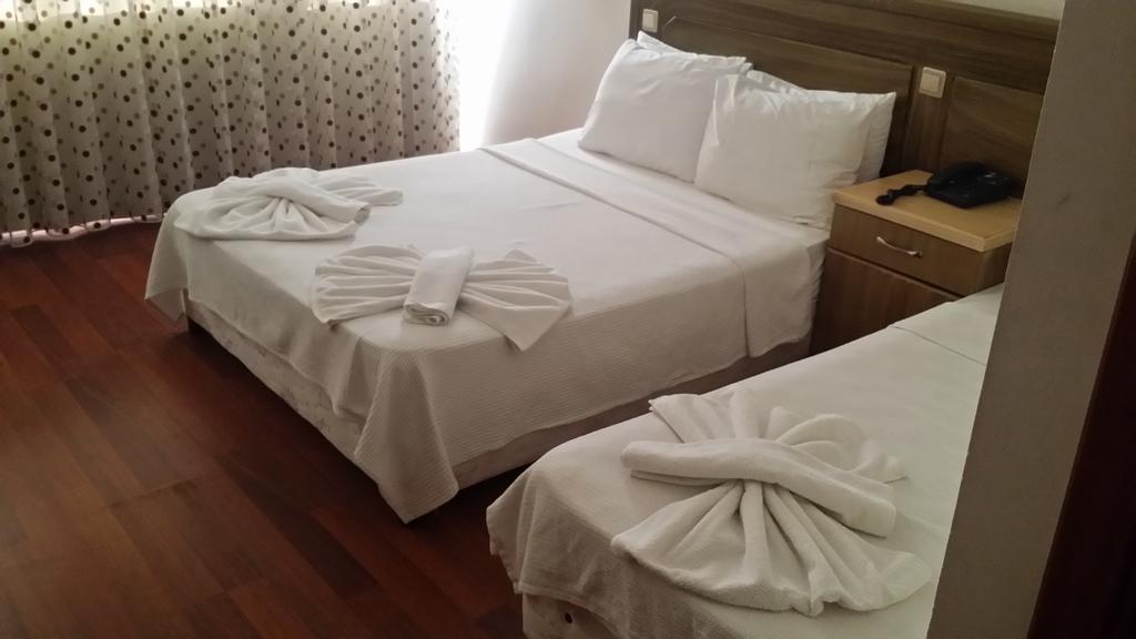 Hotel Berlin Фетие Екстериор снимка