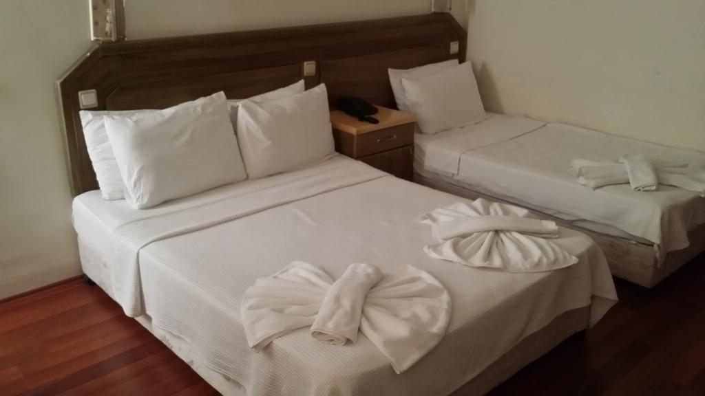 Hotel Berlin Фетие Екстериор снимка