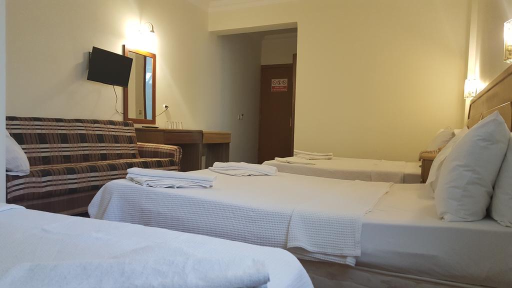 Hotel Berlin Фетие Екстериор снимка