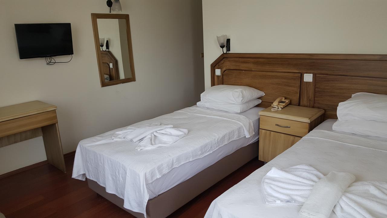 Hotel Berlin Фетие Екстериор снимка