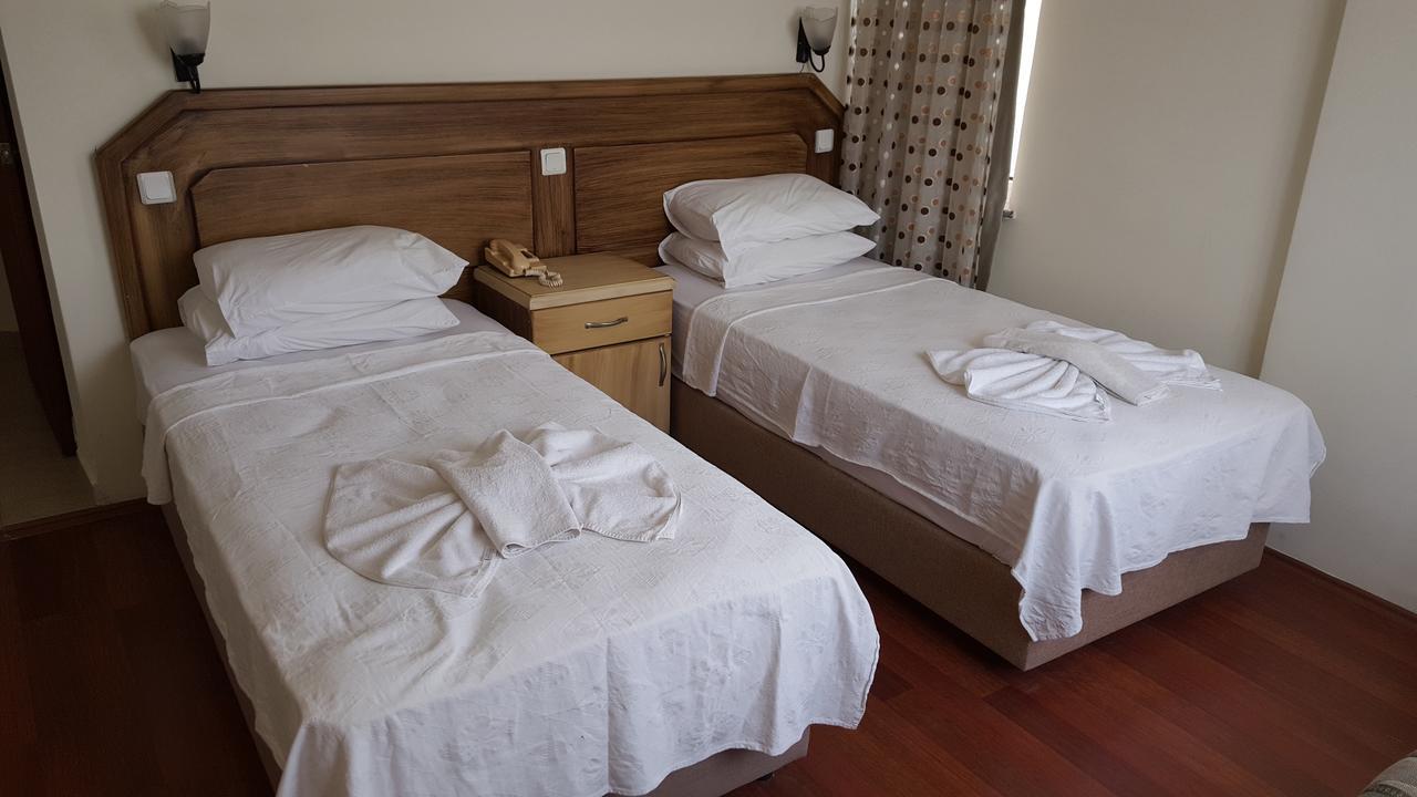 Hotel Berlin Фетие Екстериор снимка