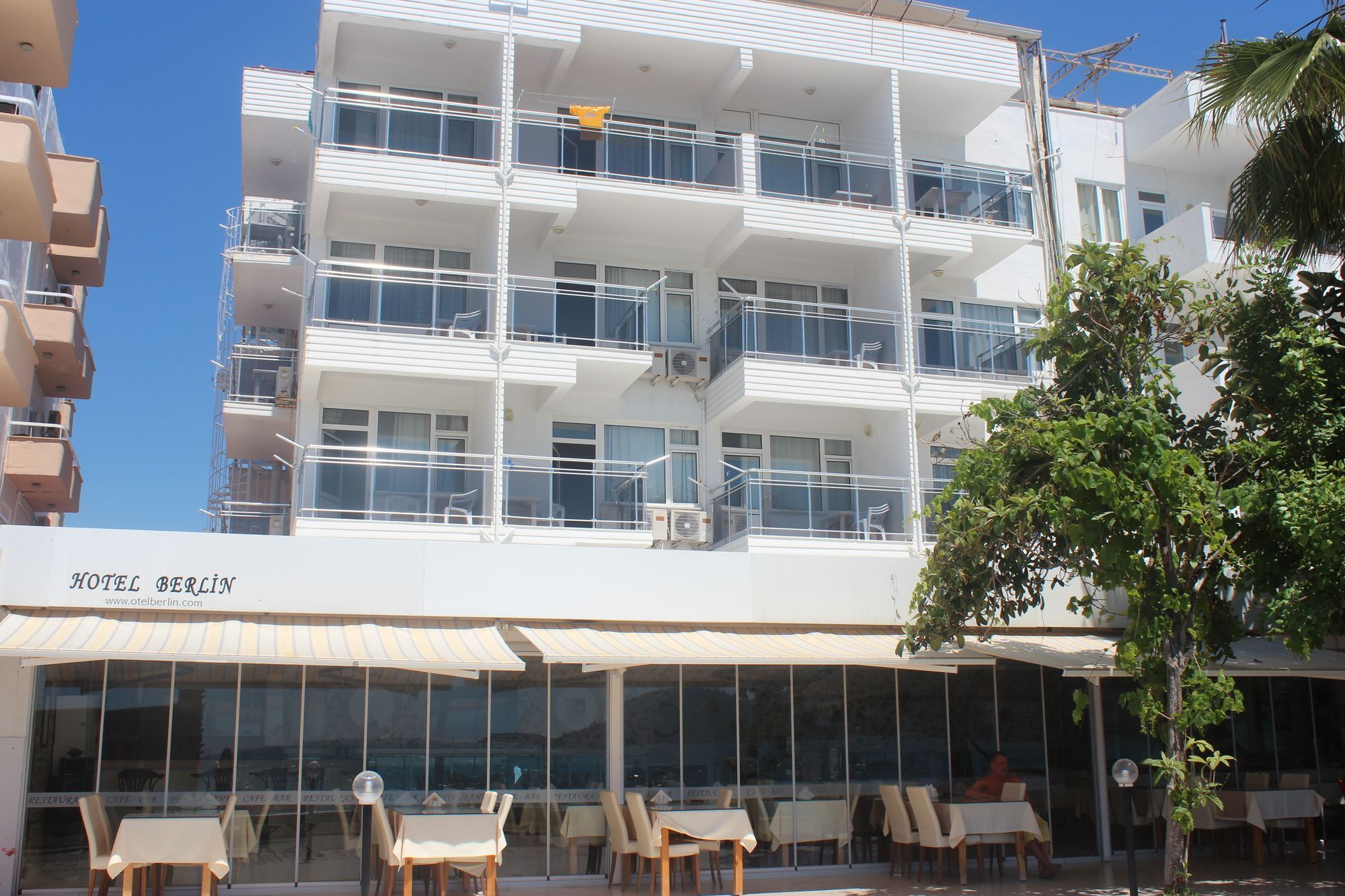 Hotel Berlin Фетие Екстериор снимка